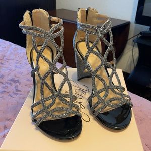 Beautiful Jewel Badgley Mischka sandals. Worn once to my daughter’s wedding.